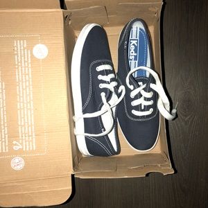 Keds navy women’s